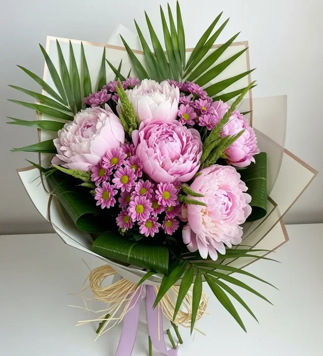 Nature’s Grace: Peony and Daisy Bouquet