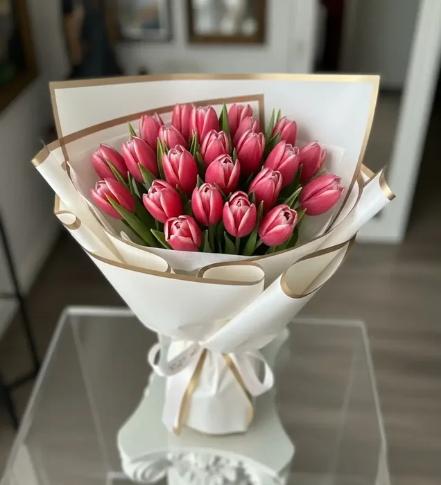 Pink Passion: 25 Pink Tulip Premium Bouquet