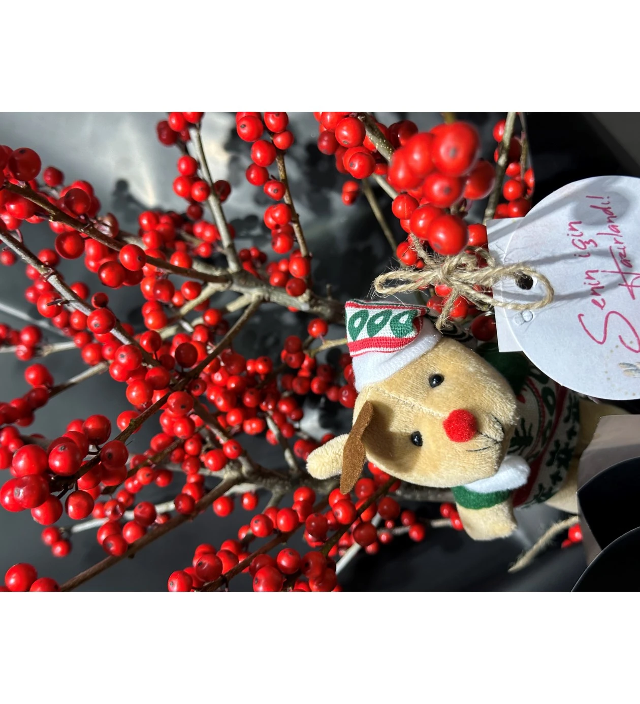 Christmas Bliss Yılbaşı Deluxe Ilex Buketi
