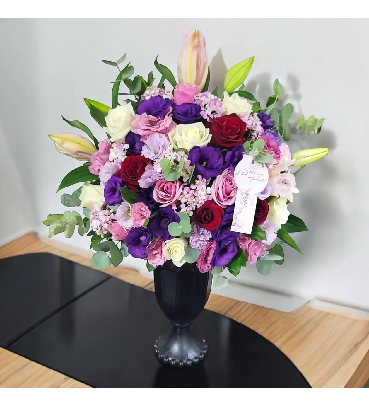 Deluxe Pink Love in Arrangement 