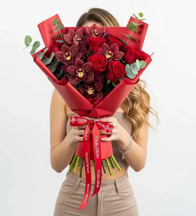 Sevgililer Günü Çiçeği: Kırmızı Gül & Bordo Cymbidium Orkide Buketi