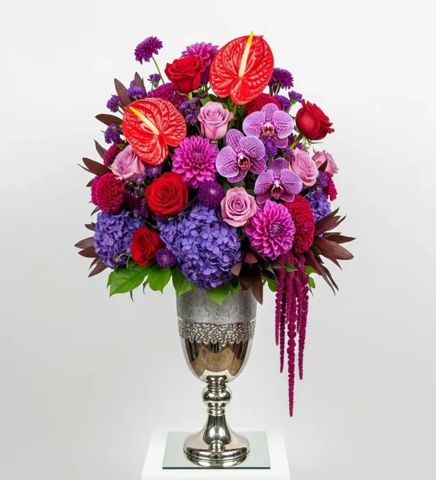 The Nobility of Colors: Luxurious Purple & Red Flower Arrangement