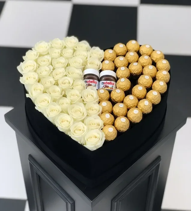 Aşkın Tatlı Kalbi: Beyaz Gül, Çikolata & Nutella Kutusu