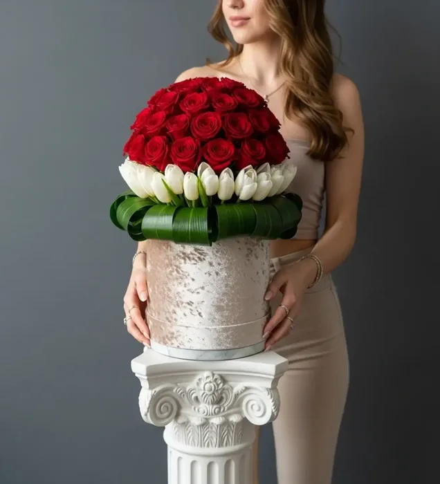 Doğum Günü Hediyesi Crimson Elegance Kırmızı Gül & Beyaz Lale